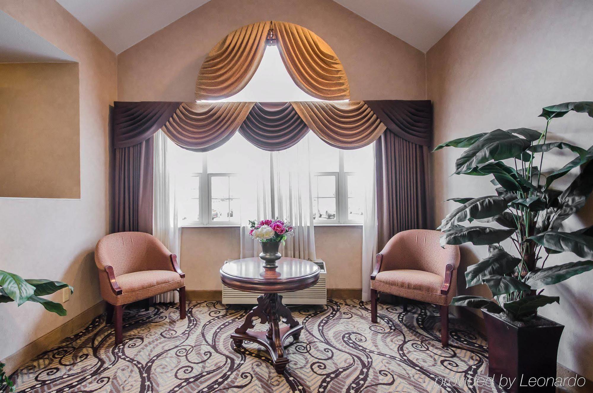 Econo Lodge Inn & Suites Evansville Stevenson Exterior photo